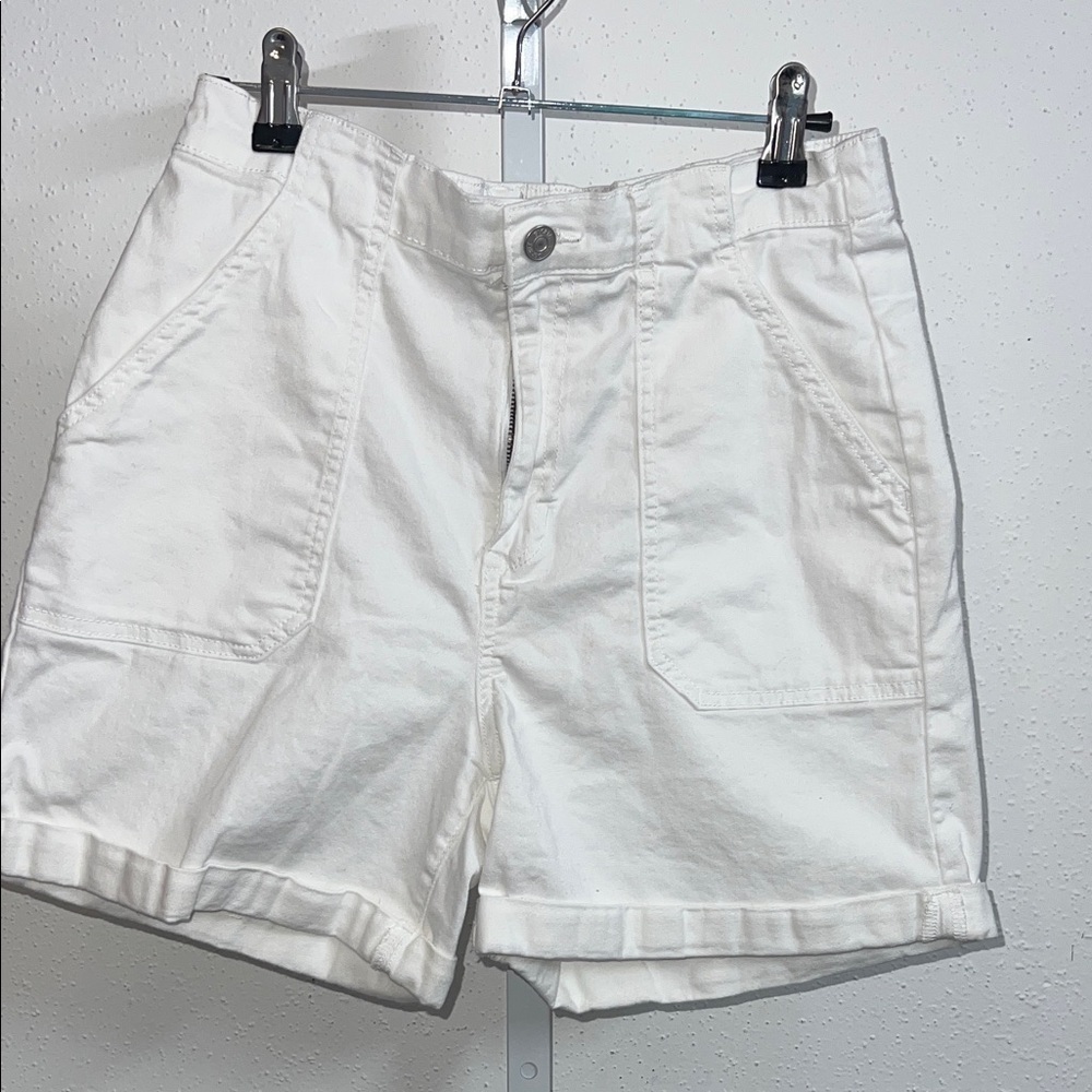 Gloria Vanderbilt Women's Classic White Bermudas